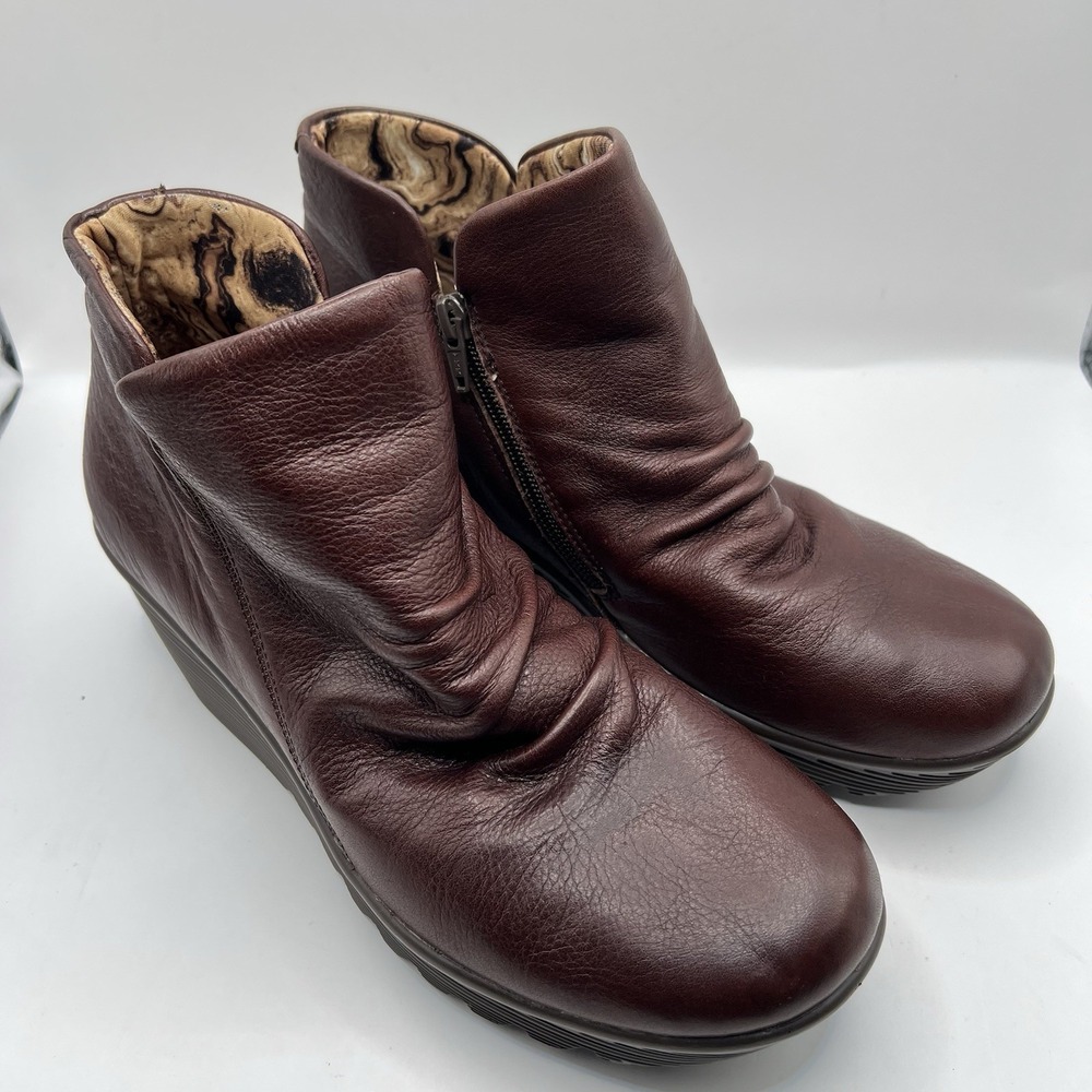 Sketcher Parallel Wedge Ankle Bootie 10 Chocolate Brown Comfort Memory Foam